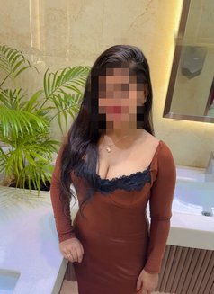 Priya the Curvy Queen - escort in Mumbai Photo 3 of 15