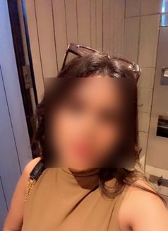 Priya - escort in Mumbai Photo 5 of 5
