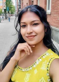 Priya - escort in Mumbai Photo 1 of 1