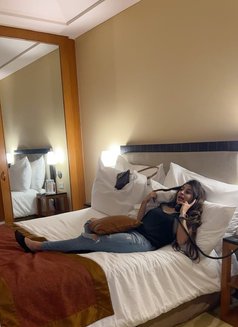Priya 🦋 - puta in Mumbai Photo 4 of 4