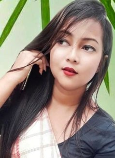 Priya - escort in Mumbai Photo 1 of 1