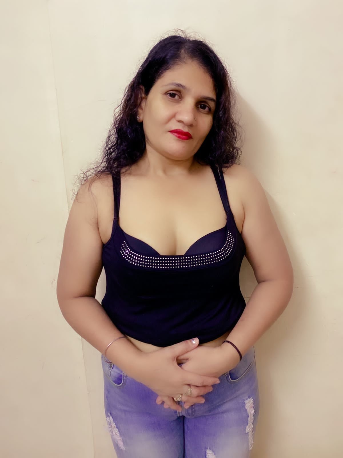 contact escort housewife in mumbai no