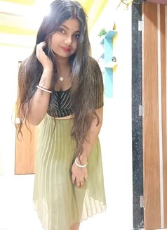 Priya - escort in Thiruvananthapuram Photo 1 of 1