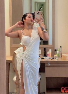 Priya - escort in Muscat Photo 1 of 5