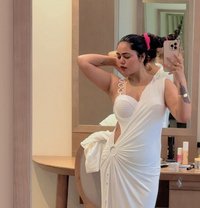 Priya - escort in Muscat