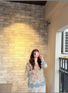 Priya - escort in Navi Mumbai Photo 1 of 2