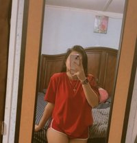 Priya - escort in New Delhi