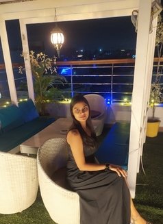 Priya - escort in Noida Photo 5 of 6