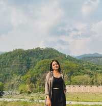 Priya - escort in Noida Photo 1 of 5