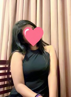 Priya - escort in Noida Photo 4 of 4