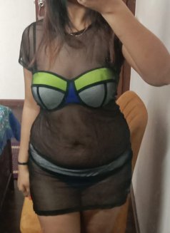 Priya - escort in Noida Photo 3 of 3