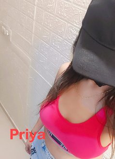 Priya - escort in Noida Photo 3 of 4