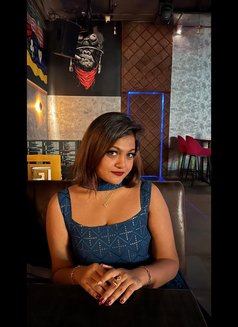 Priya - escort in Pondicherry Photo 2 of 4