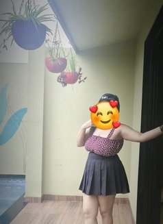 Priya - puta in Pune Photo 3 of 4