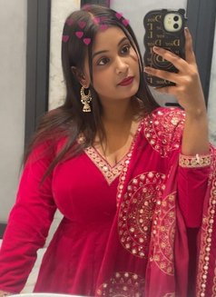 Priya - escort in Pune Photo 2 of 5