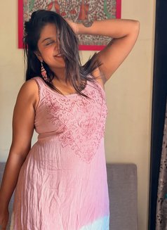 Priya - escort in Pune Photo 2 of 3