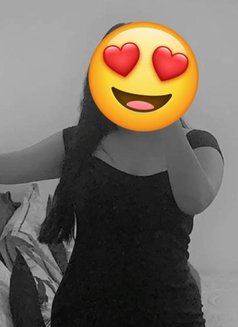 Priya - escort in Pune Photo 2 of 3