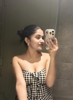 Priya - escort in Pune Photo 3 of 3