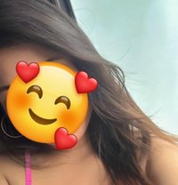 Priya - escort in Bangalore Photo 1 of 5