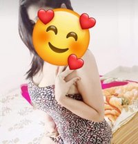 Priya - puta in Bangalore