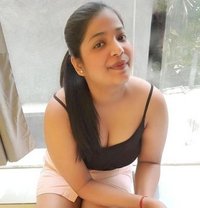Priya - puta in Ranchi