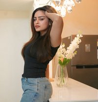 Priya - puta in Ras al-Khaimah