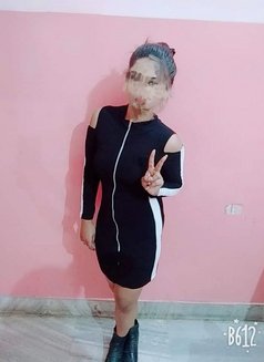 Priya - escort in Navi Mumbai Photo 3 of 6