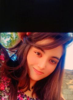 Priya Indian escort - escort in Ajmān Photo 4 of 4