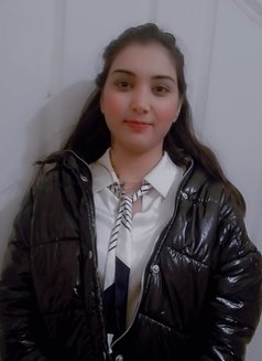 Priya Indian escort - escort in Ajmān Photo 4 of 4