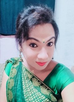 Priya - Transsexual escort in Chennai Photo 2 of 2