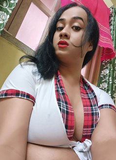 BOLD ND SEXIEST ACTIVE SHEMAL PRIYA - Transsexual escort in Kolkata Photo 21 of 26