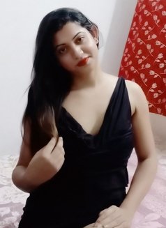 Priya - Transsexual escort in Kolkata Photo 3 of 5