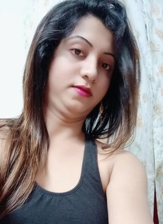 Priya - Transsexual escort in Kolkata Photo 5 of 5