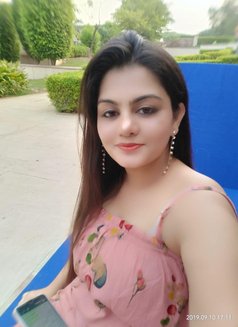 Priya - Male escort in Gurgaon Photo 1 of 2