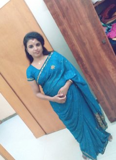 Priya Kerala South Indian Escort - escort in Abu Dhabi Photo 3 of 3