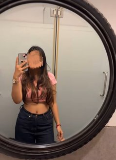 Priya Kumari - escort in Ahmedabad Photo 2 of 3