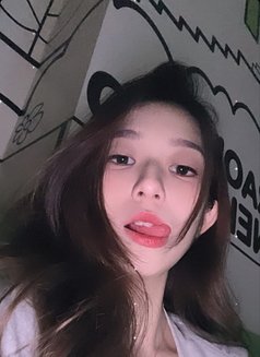 Priya Malla - puta in Kathmandu Photo 2 of 4