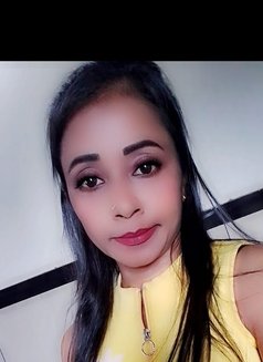 Sanjana (Real meet & cam show)sex chat - puta in Hyderabad Photo 5 of 5