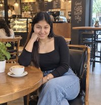 ꧁༒Priya🦋(meet & Cam)༒꧂ - puta in Hyderabad