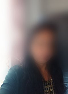 Priya ndependent video call Real meet - puta in Mumbai Photo 2 of 2