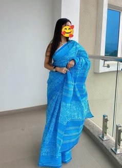 Priya Patel - escort in Mumbai Photo 2 of 3