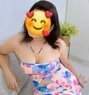 PRIYA CAM & REAL MEET - puta in Bangalore Photo 2 of 6