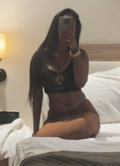 Priya Real Escort - puta in Kochi Photo 2 of 4