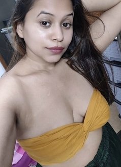 Priya Real Meet Amazing Service - puta in Pune Photo 1 of 4