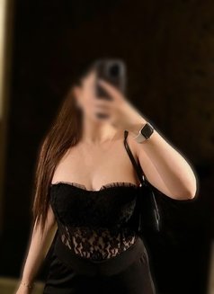 Riyanshhii - escort in Bangalore Photo 7 of 7