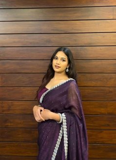Priya Reddy - escort in Mumbai Photo 5 of 6