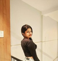 Shreya Roy - escort in Kolkata