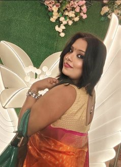 Priya S - escort in Kolkata Photo 8 of 8