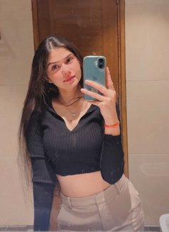 Priya Sharma - escort in Dubai Photo 3 of 5