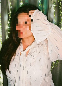 Priya Sharma - puta in Hyderabad Photo 1 of 4